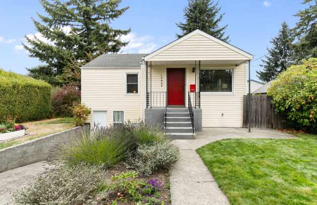 13424 2nd Avenue Southwest Gallery 1