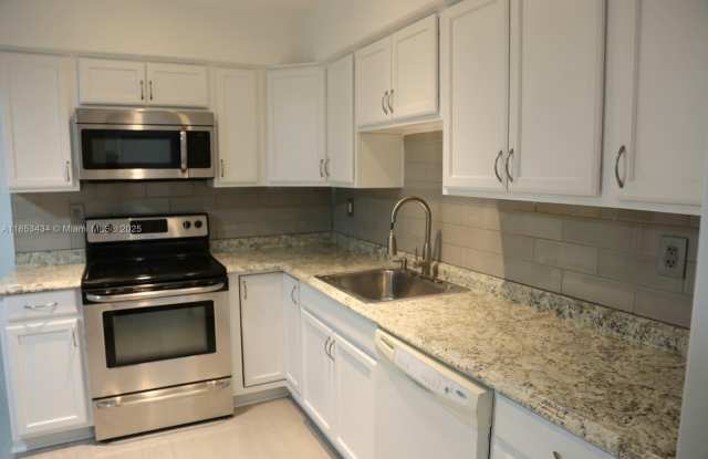 1931 SW 69th Ter photos photos