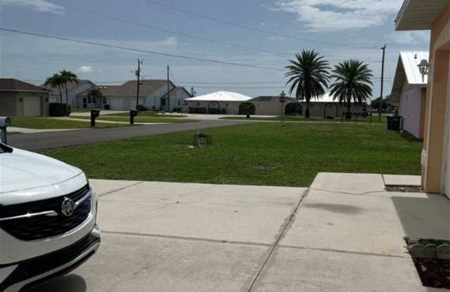 279 SW 3rd Terrace photos photos