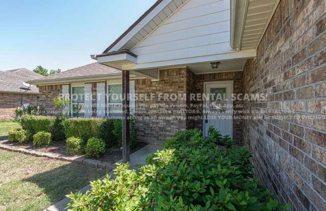 1674 N Hazeltine Drive, Fayetteville, AR 72704 Gallery 4