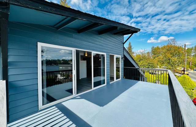 Newly Remodeled Top-Floor Duplex w/ Lake and Mtn Views  Private Balcony – Lake Stevens photos photos Newly Remodeled Top-Floor Duplex w/ Lake and Mtn Views  Private Balcony – Lake Stevens photos photos