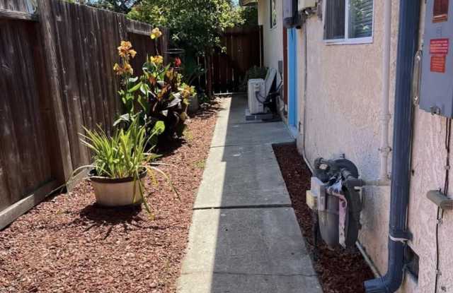 36459 Buckeye St Gallery 2