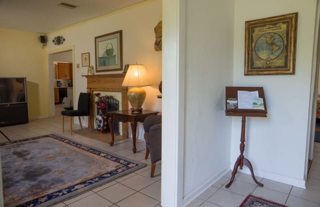 1007 Pine Brook Drive - 1007 Pine Brook Drive, Clearwater, FL 33755