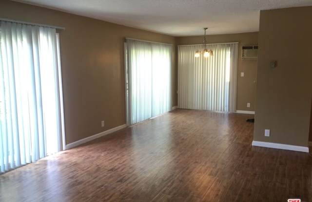 1128 REXFORD Dr photos photos