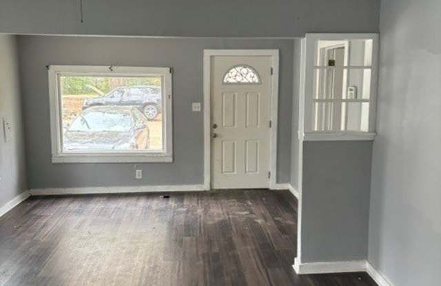 1954 State Street Gallery 3