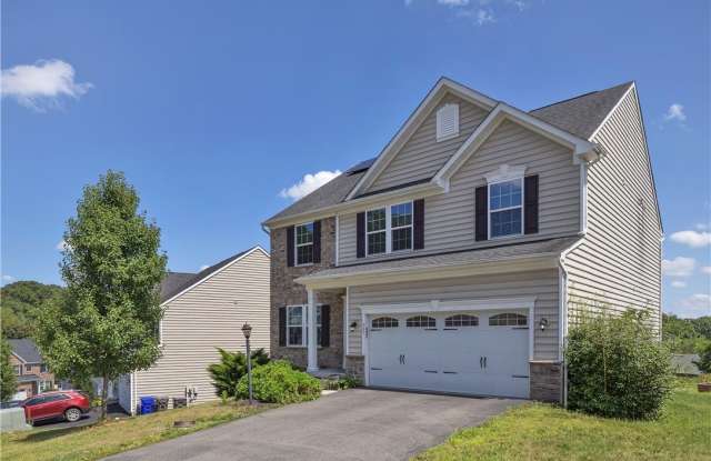 507 Audrey Ct Gallery 3