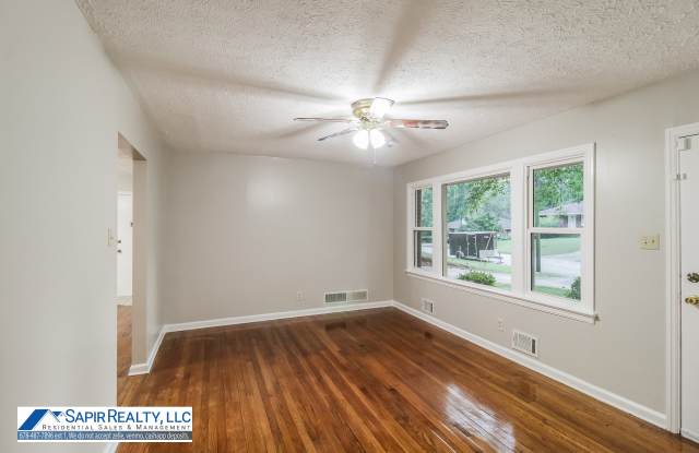 2694 Fairlane Dr SE Gallery 4