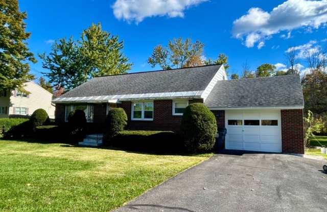 1255 Midline Road Gallery 1