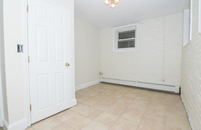 $1,900 Studio in Allston *NO FEE* - 69 Harvard Avenue, Boston, MA 02134