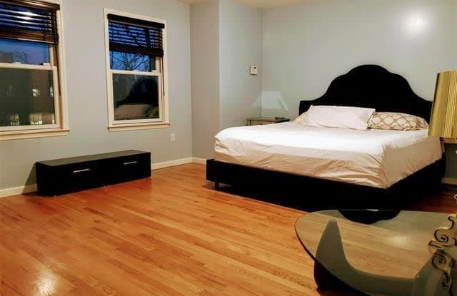 128 TUERS AVE - 128 Tuers Avenue, Jersey City, NJ 07306