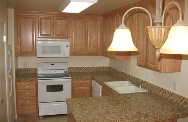 2211 Miramar Walk - 2211 Miramar Walk, Oxnard, CA 93035