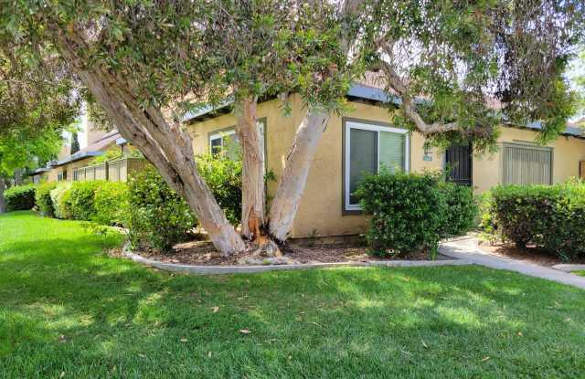 Centrally located 3 bedroom, 2 bathroom home. photos photos