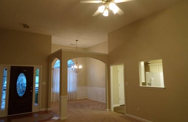 4663 Devencrest Lane Gallery 3