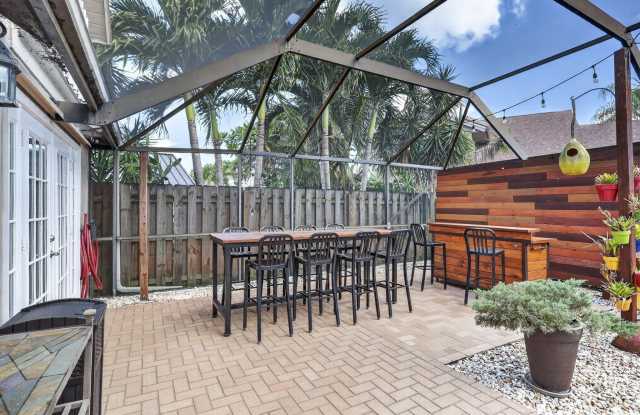 1570 YACHTMAN Place Gallery 2