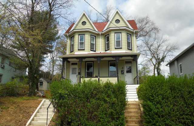 304 W COLD SPRING LANE photos photos