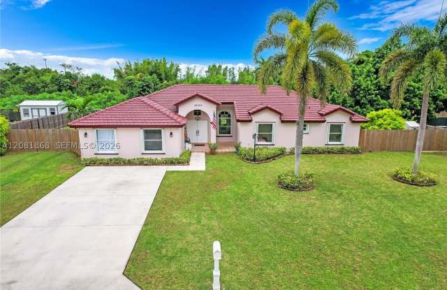 28565 SW 158th Ct Gallery 1