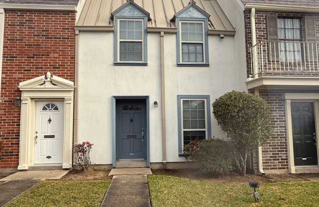 Beautiful 2 Bedroom Townhome off Jefferson photos photos