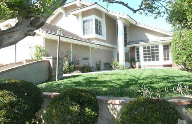 2866 Parkview Drive Gallery 2