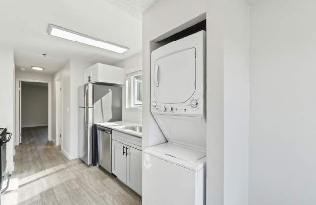 Spinnaker Apartments Gallery 3