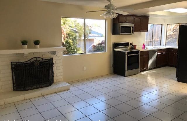 1809 Kingston Drive - 1809 Kingston Drive, Escondido, CA 92027