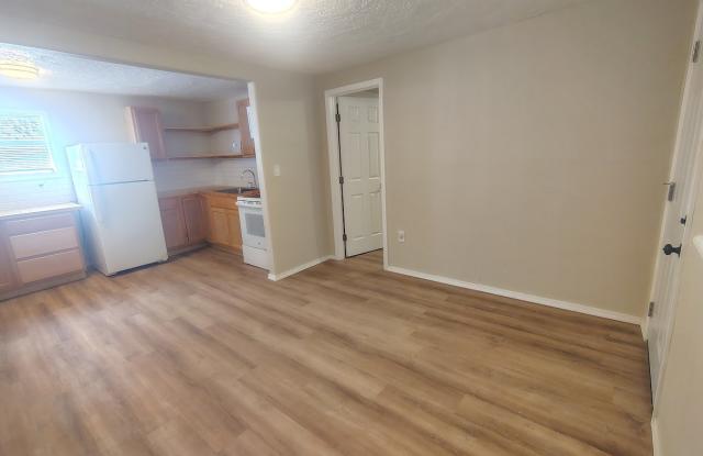 602 South Woody Drive Apt BApartment B Gallery 4