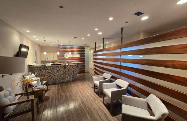 20 PIDGEON HILL Drive unit: 205 photos photos