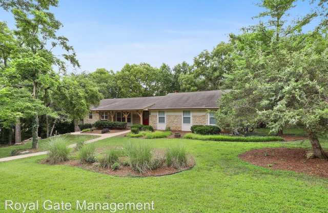 20901 Pebble Lane Gallery 3