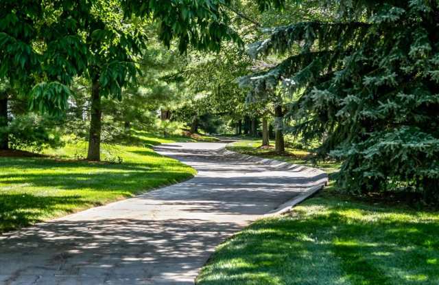 Lakeside Hills Apartments photos photos