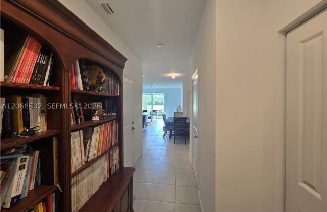 5451 Flannigan Way Gallery 2