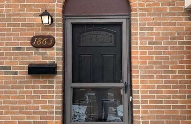 1863 Willoway Circle N Gallery 2