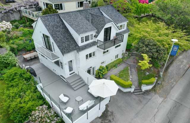 3 bedroom 2.5 View Property Beach Access Seattle House photos photos