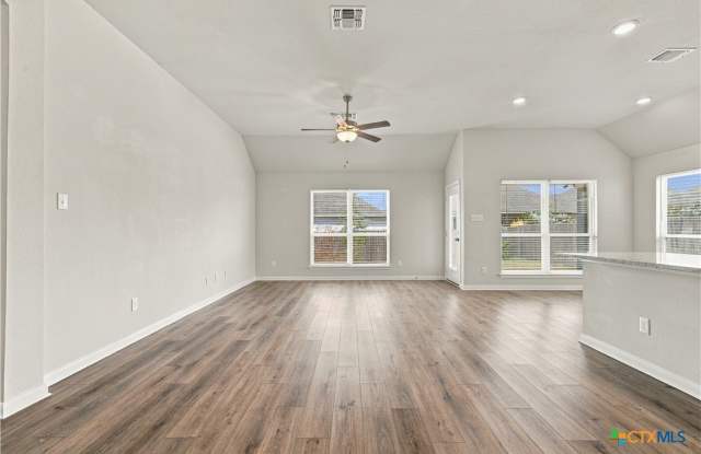 808 Fallbrook Drive Gallery 4
