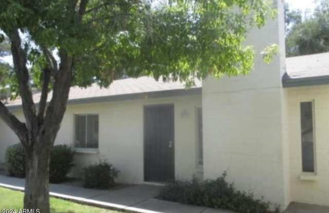 920 W LAGUNA Drive Gallery 2