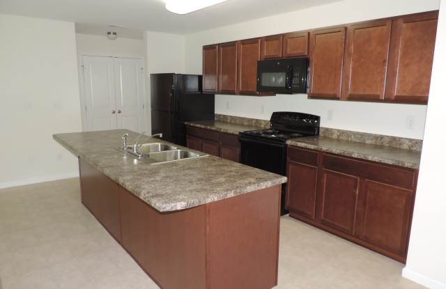 1702 Hooper Ct Gallery 3