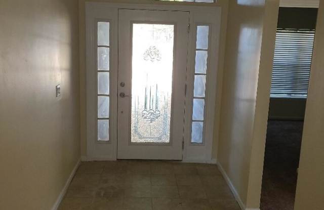 1820 CREEKVIEW DR Gallery 3