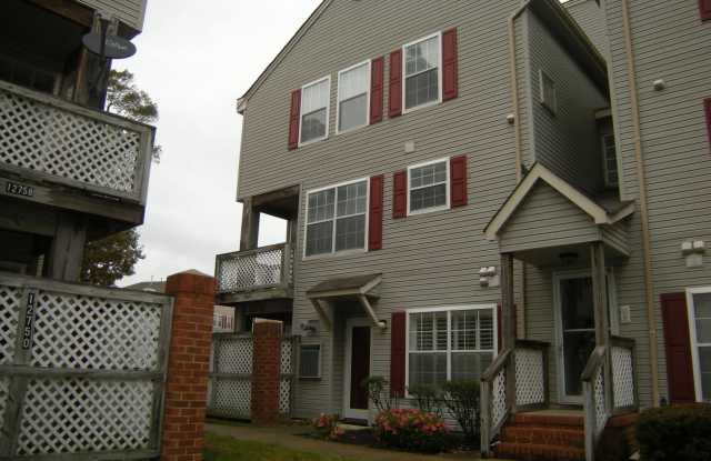 DAYBREAK CONDOS photos photos
