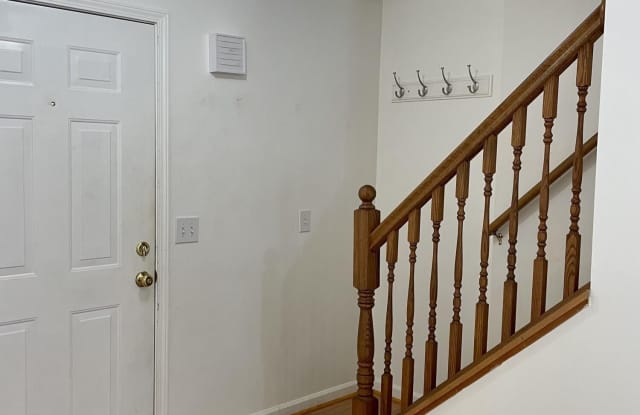 10058 Forest Drive Gallery 2
