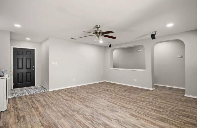 2020 Andrea Ave Gallery 3
