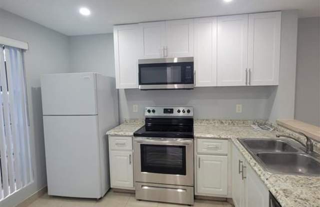 2720 S Oakland Forest Dr photos photos