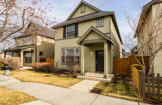 Spacious 4-Bedroom Home with New Paint  Carpet, Fenced Yard - 63160 Lancaster Street, Bend, OR 97701