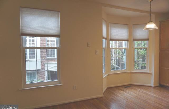 Beautiful Townhouse in Washingtonian Center photos photos