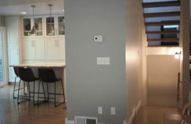 15359 Mason Plaza Gallery 1