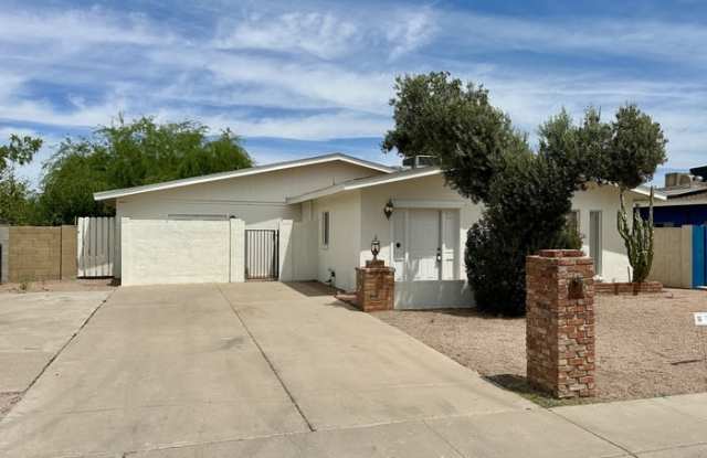 2844 West Marlette Avenue photos photos