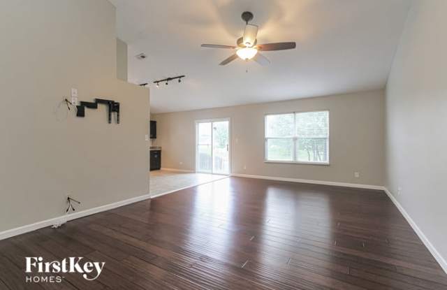 5311 Thompson Park Boulevard Gallery 2