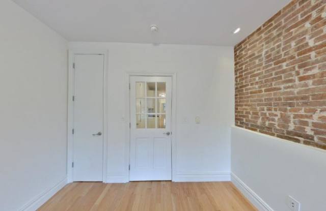 888 Tenth Avenue Gallery 4