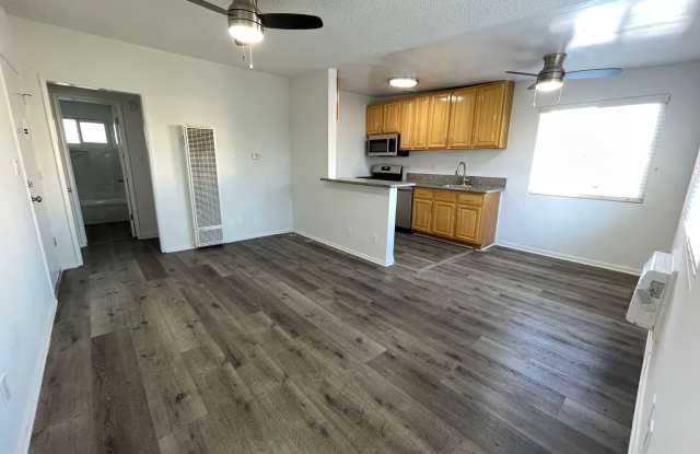 6944-6954 Coldwater Canyon Ave. Gallery 3