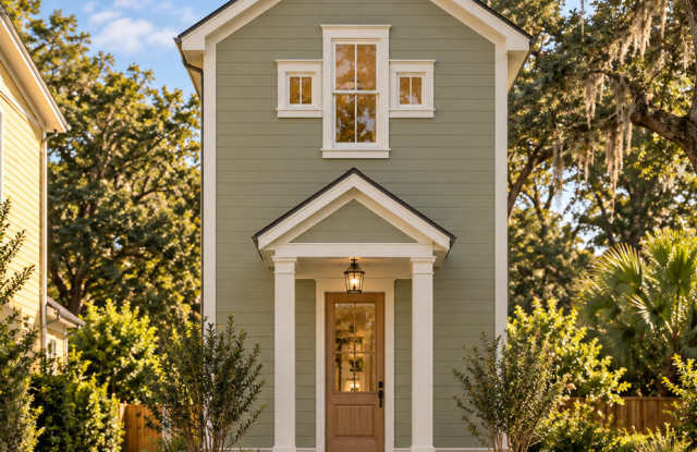 810 NW 7th Pl - New Construction Gallery 1