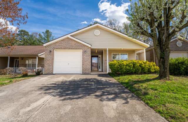 Amazing Townhome/Condo in West Knox, completely remodeled 3br/2ba 1560 sqft/ end unit in sought-after neighborhood! - 10048 Gate Post Way, Knox County, TN 37931 Amazing Townhome/Condo in West Knox, completely remodeled 3br/2ba 1560 sqft/ end unit in sought-after neighborhood! - 10048 Gate Post Way, Knox County, TN 37931