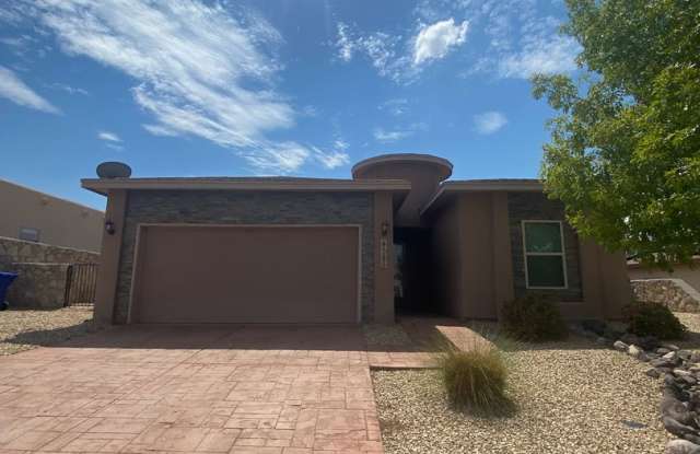 Beautiful 4 Bedroom, 3 Bathroom Home! Available Now! photos photos