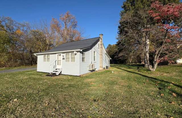 2 Bedroom 1 Bathroom in Middletown! - 2618 River Road, Dauphin County, PA 17057